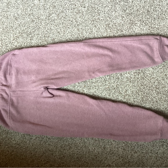 Lululemon Athletica Mauve Joggers - Picture 2 of 6